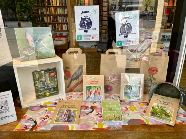 Handgezeichnete Papiertüten aus dem Atelier B